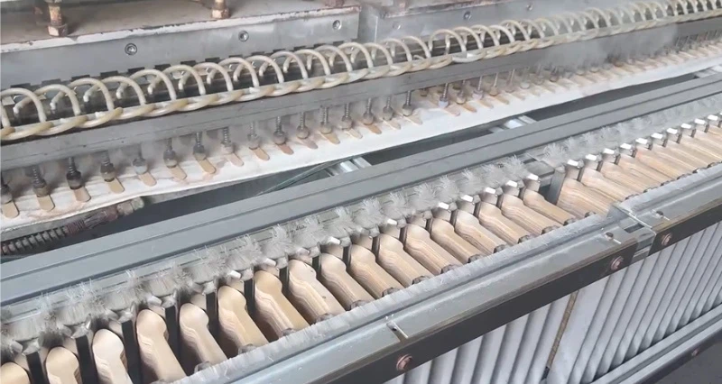 page-1-1 40-ton hot press forming machine for durable disposable wooden spoons